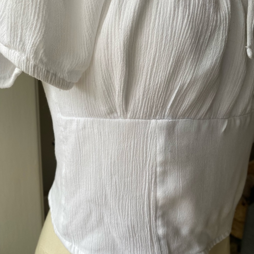 Puff sleeves crop top feminine vibe size M slim fit - Picture 5 of 9